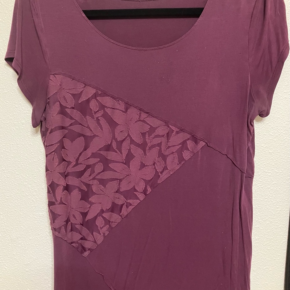 Simply Vera Vera Wang Plum Short Sleeve Floral Panel Tee